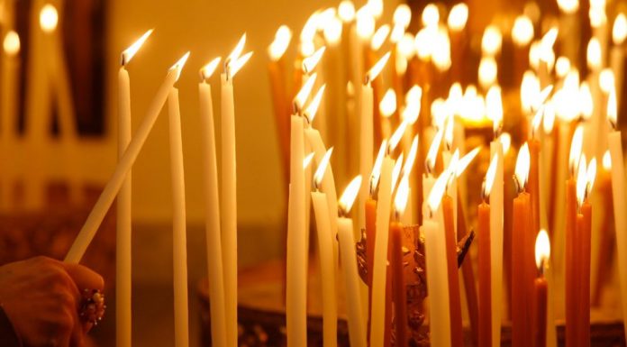 А БОГ НИЈЕ БОГ МРТВИХ, НЕГО ЖИВИХ ЈЕР СУ ЊЕМУ СВИ ЖИВИ