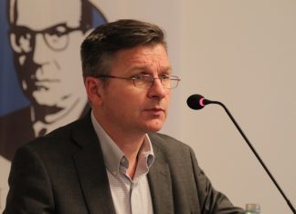 МИЛОШ КОВИЋ: Енглези оптужују Србе да су геноцидни, а историја свих америчких држава које су створили Енглези почела је геноцидом!